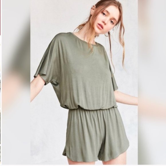 silence + noise Pants - Women's Silence & Noise Green Slouchy Tee Romper, Size Medium